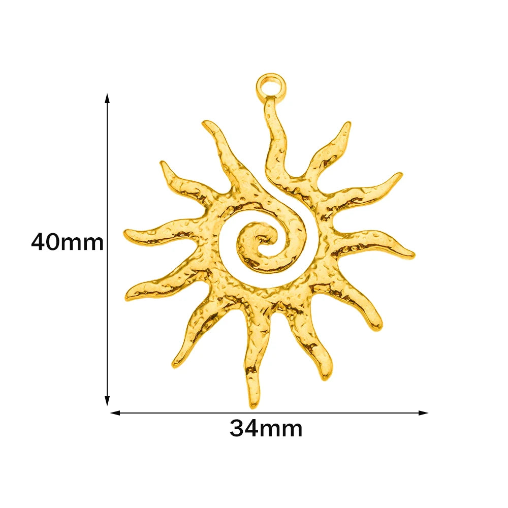 Set goldfarbene Sonnenanhänger für kreativen DIY Schmuck