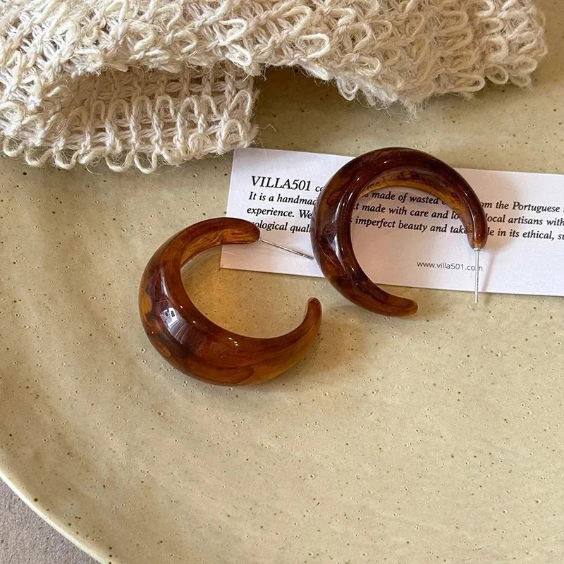 Retro C-förmige Acryl Ohrstecker mit Leopardenmuster für Damen