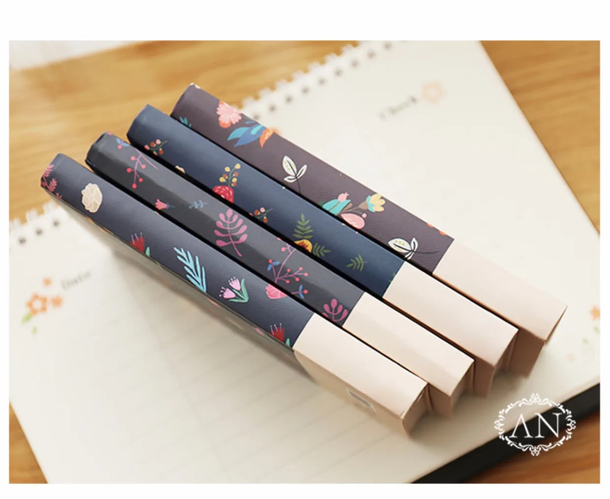 Retro-Notizbuch mit Blumenmotiv – Hardcover Tagebuch-Yabubest - Home & More