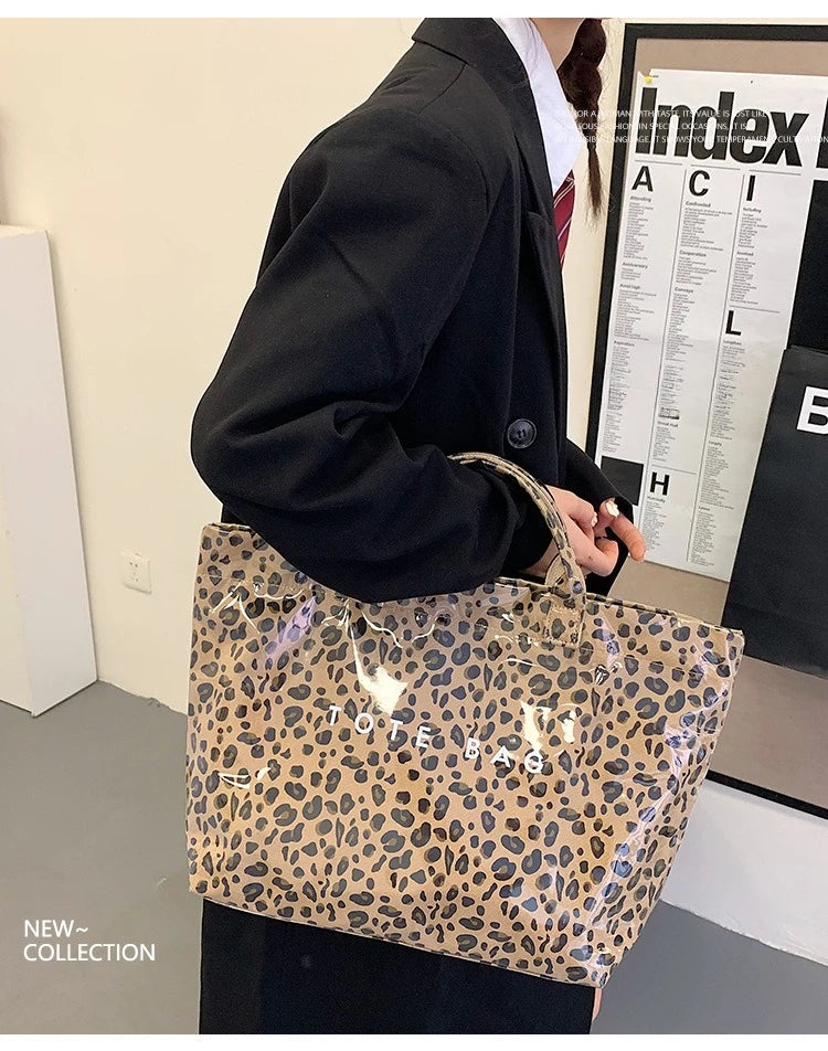 Leichte Damenhandtasche mit großem Fassungsvermögen im Leopardenmuster