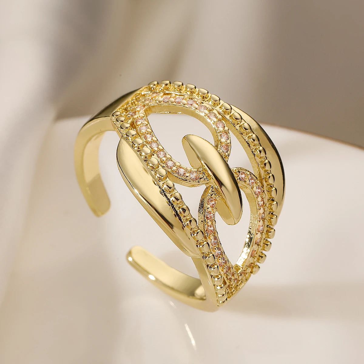 Eleganter Kupfer Ring mit AAA Zirkonia und Geometrischem Design für Frauen