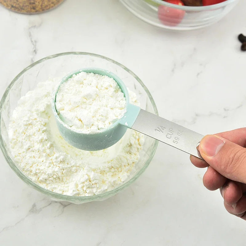 4 Teiliges Messbecher und Messlöffel Set mit Edelstahlgriff