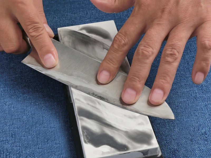 Professioneller weißer Alund Schleifstein für Küchenmesser und Holzarbeiten