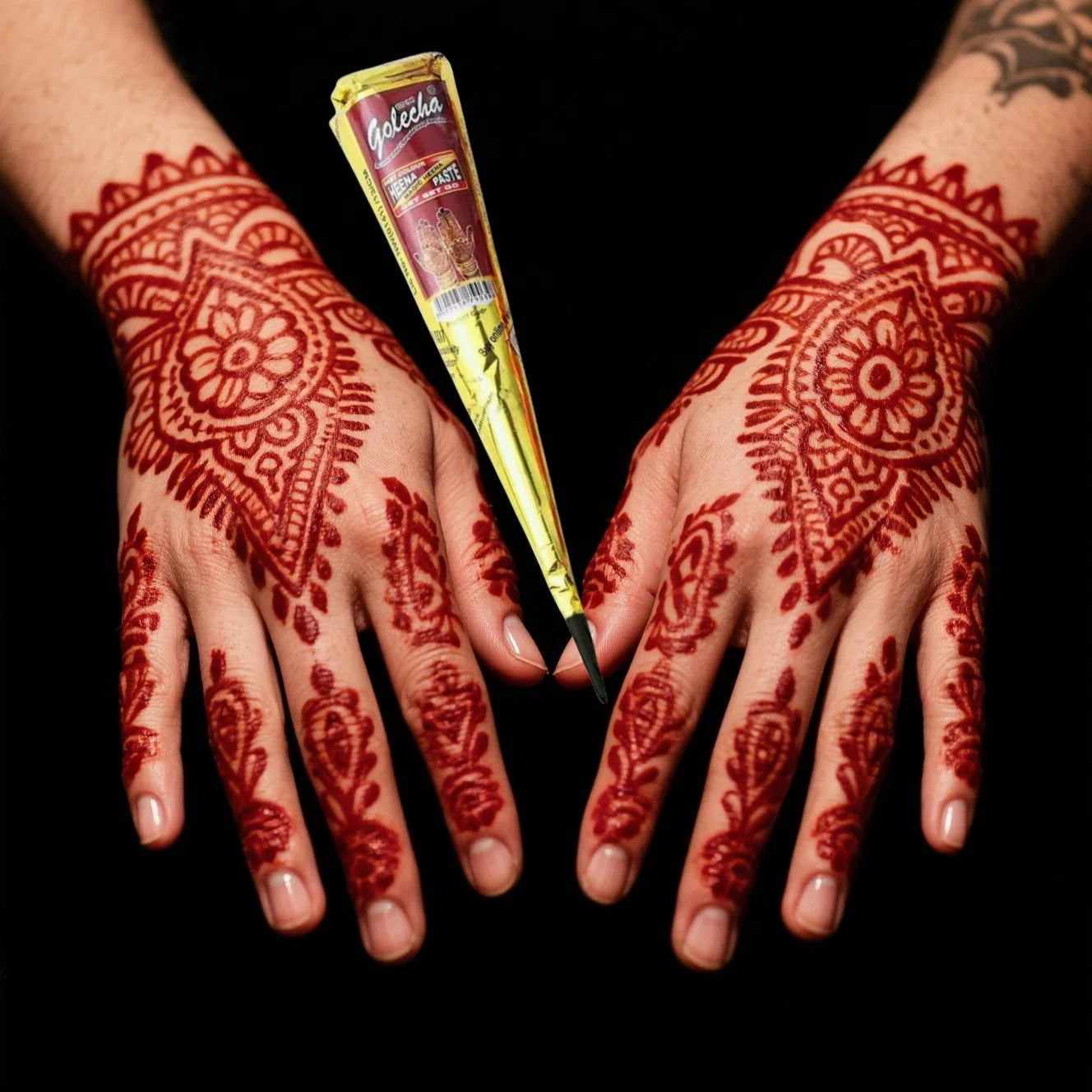 Temporäre Henna Tattoo Creme in Braun Schwarz Rot