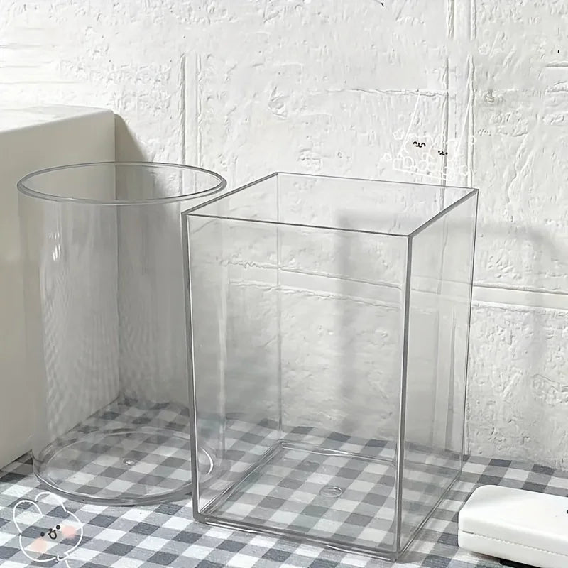 Transparenter Acryl Stifthalter für aufgeräumte Schreibtische