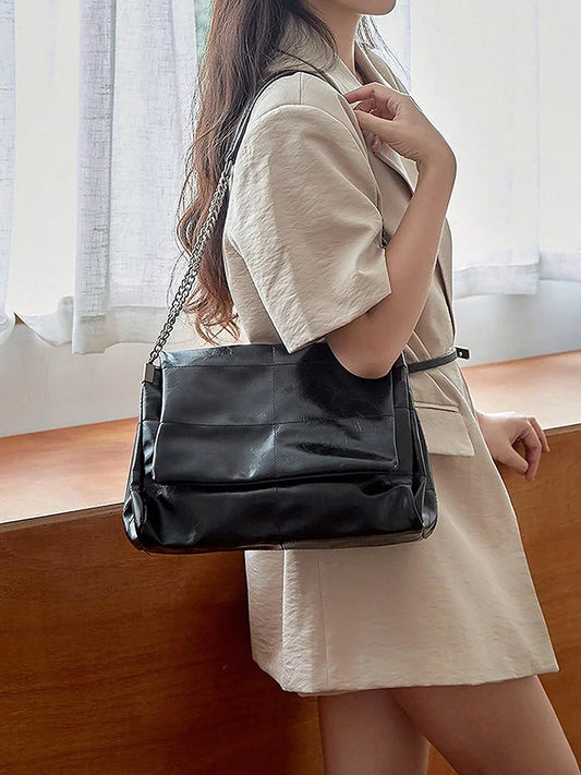 Große Ketten-Umhängetasche Damen 31x21x11 cm – stilvoll - praktisch für Alltag