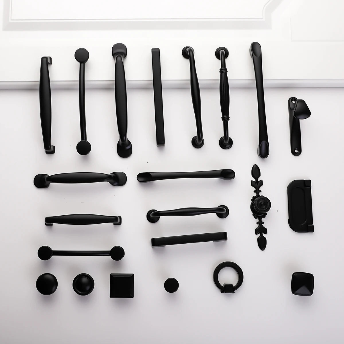 Moderne Schwarze Möbelgriffe Aluminium Schrank Schubladen Knöpfe versch. Lochabstände