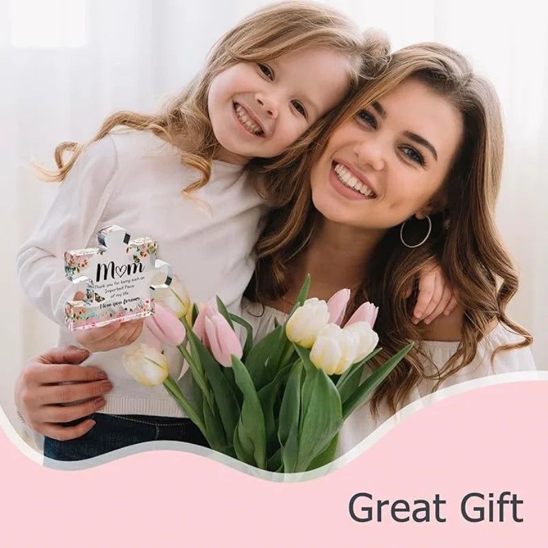 Transparentes Acryl-Puzzleteil LOVE – Modernes Geschenk für Mama