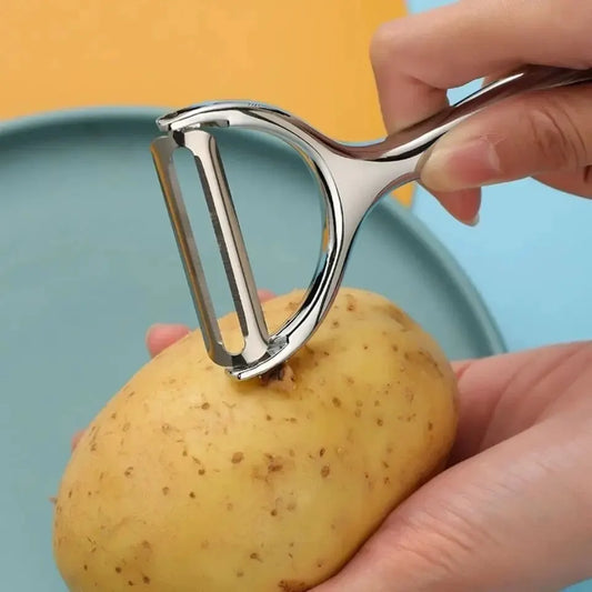 Vielseitiger Obst- - Gemüseschäler in Schwarz – Ergonomisch, langlebig - extra scharf