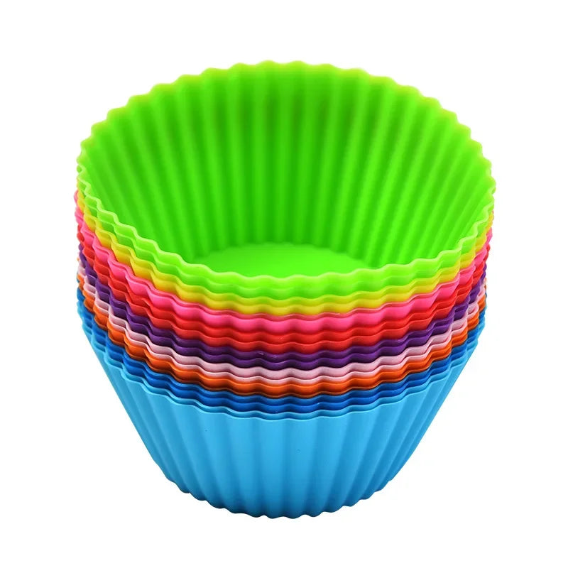 12-teiliges Set wiederverwendbarer Silikon Muffin Backformen bunt