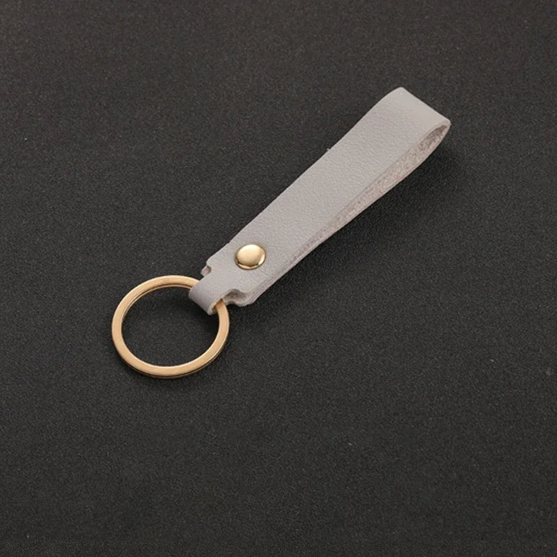 Eleganter PU Leder Schlüsselanhänger mit Metallring für Damen Herren
