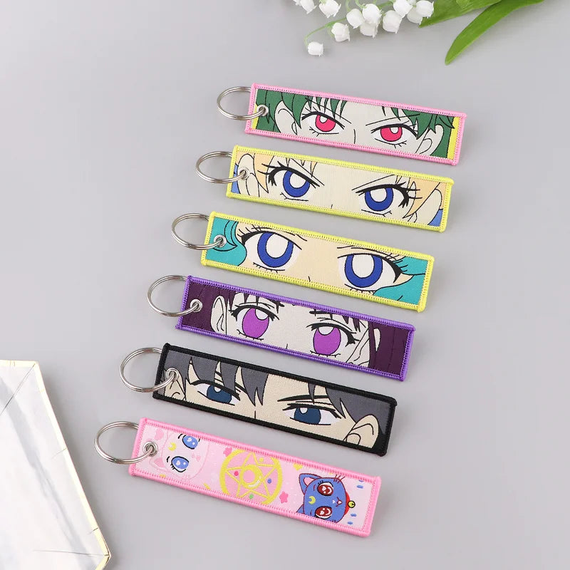 Anime Stickerei Schlüsselanhänger 13x3cm Cartoon Zubehör Geschenk