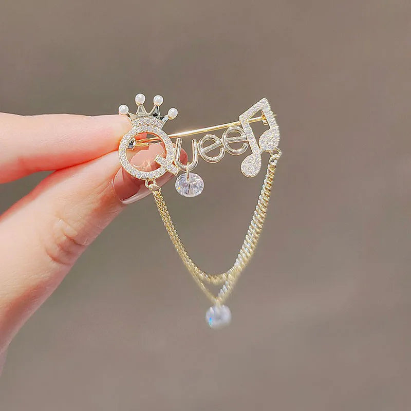 Elegante Strass Brosche für Damen Königin Krone Design Büro Party