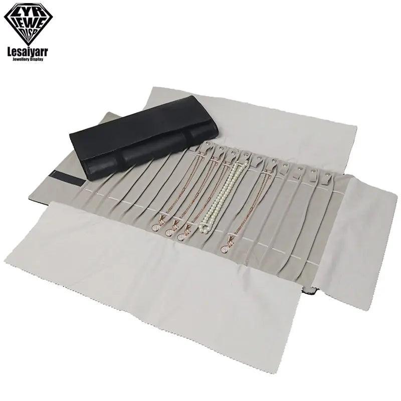 Praktische Samt Schmuckrolle für Ketten & Armbänder Reiseorganizer