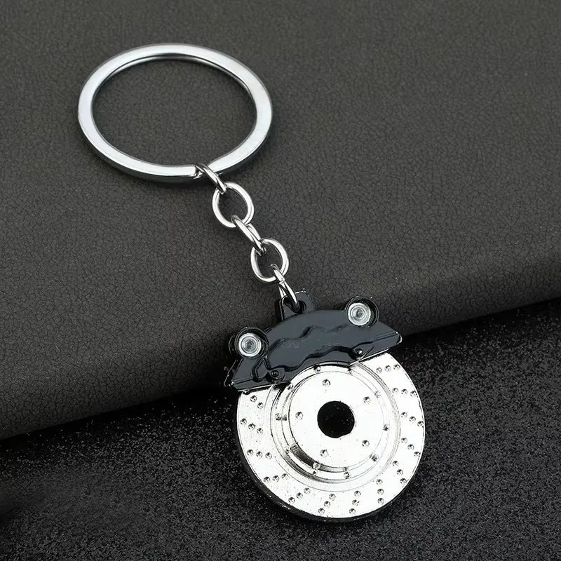 Robuster Edelstahl Schlüsselanhänger im Autoteile-Design – Perfektes Männergeschenk