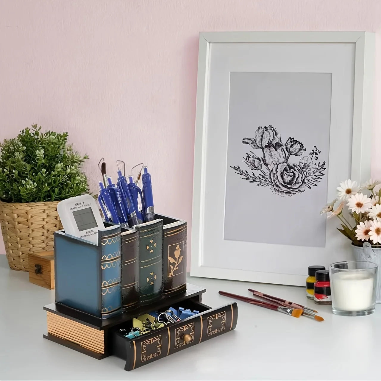 Europäischer Stifthalter aus Holz im Vintage Stil