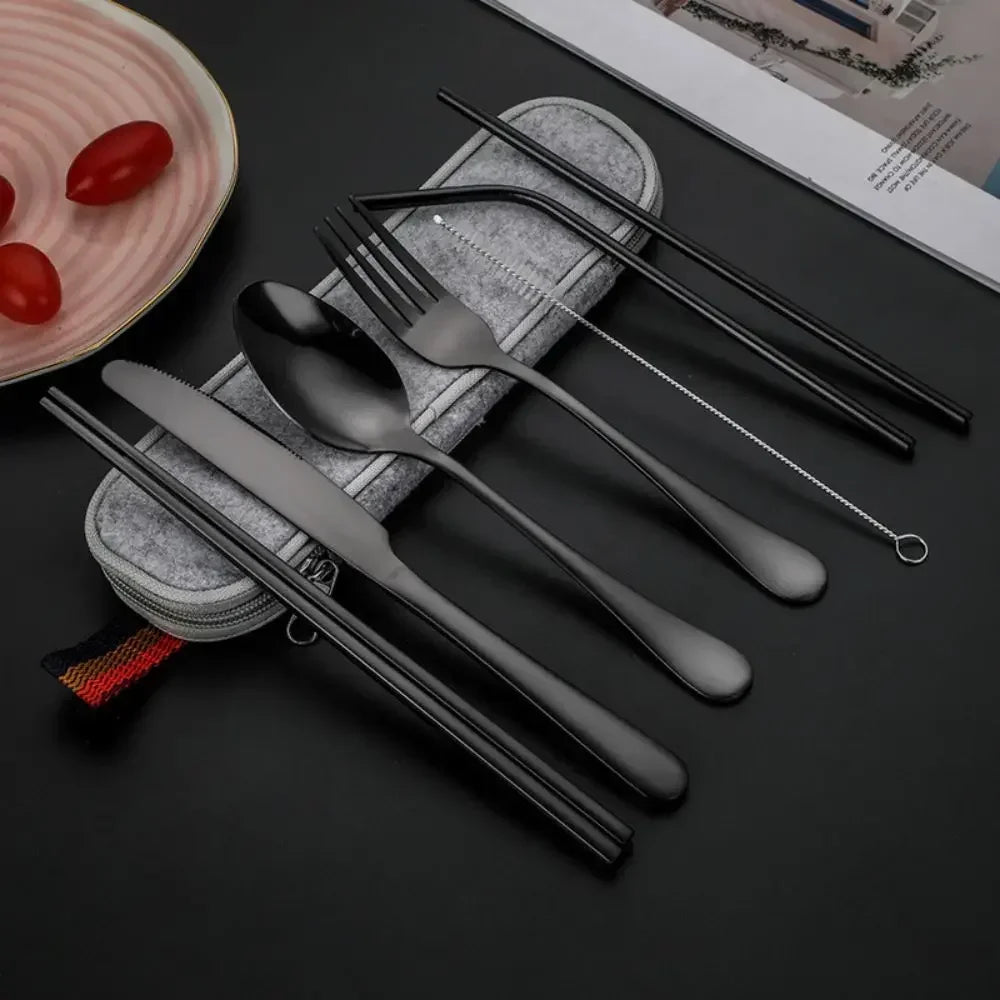 Nachhaltiges 7-teiliges Edelstahl Besteckset mit Reise-Strohhalm – robust - tragbar