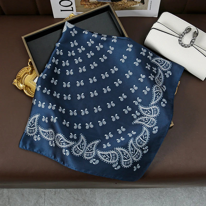 Modischer 70 x 70 cm Damenschal mit Paisley-Druck-Yabubest - Home & More