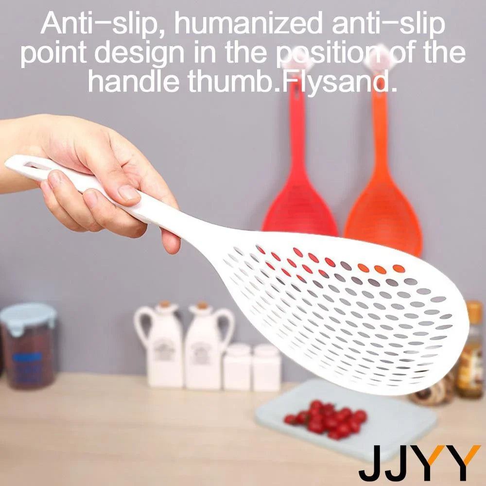 Großes Kochhandsieb mit langem Griff zum effektiven Abseihen