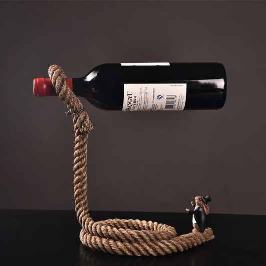 Kreatives Seil Weinregal als stilvolle Wohn und Bardekoration