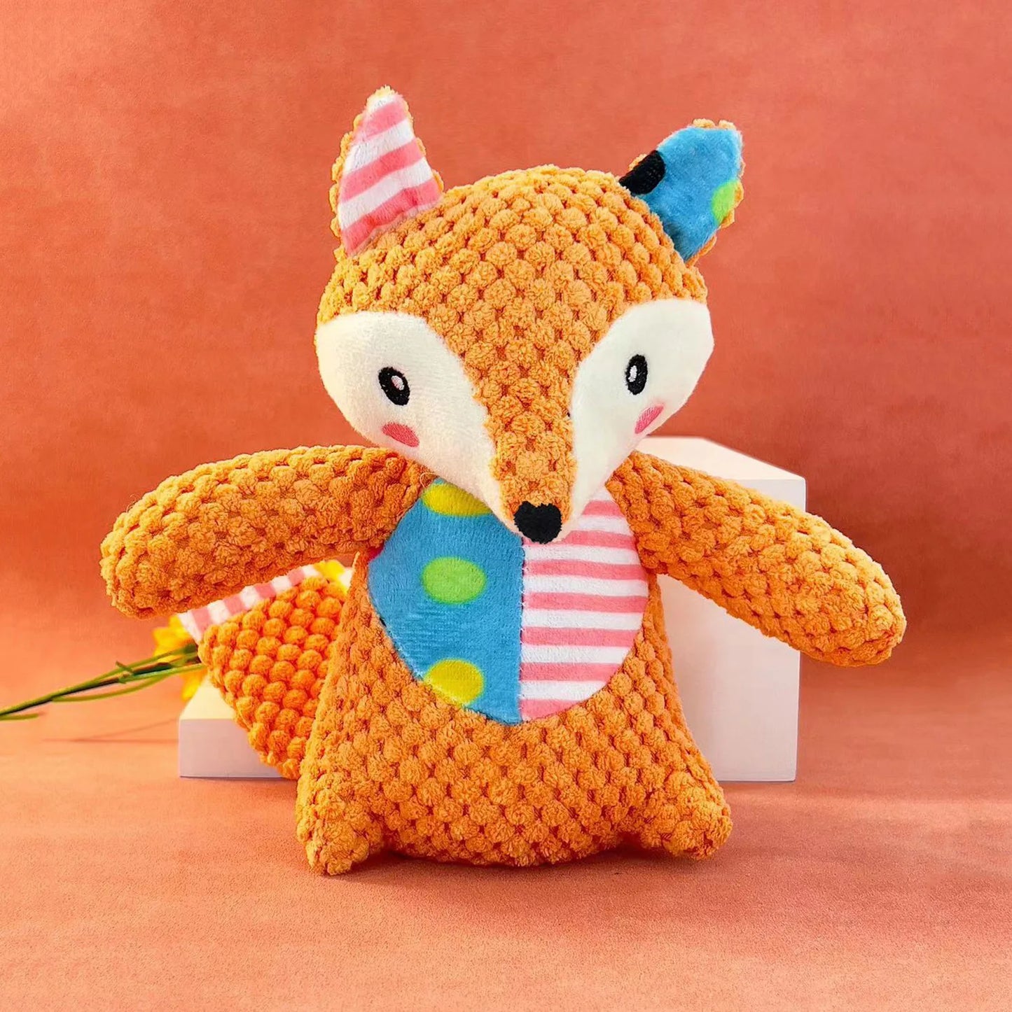 Interaktives Plüsch Hunde Spielzeug mit Kauspielzeug für saubere Zähne