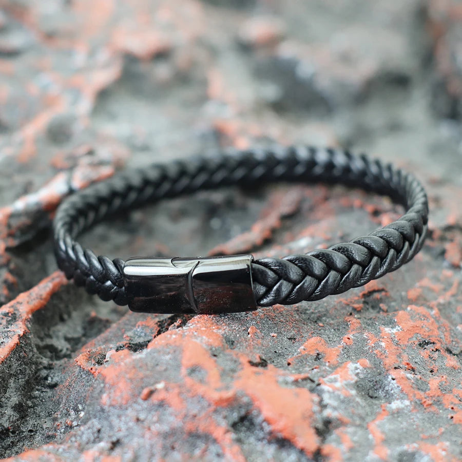 Lederarmband Herren mit Edelstahl Magnetverschluss HipHop Wrap 20,5cm