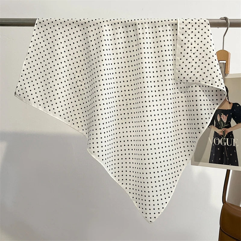 Vielseitiges Halstuch mit Druckmuster für Damen und alle Jahreszeiten