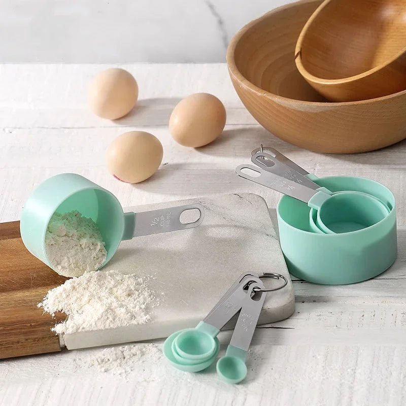 4 Teiliges Messbecher und Messlöffel Set mit Edelstahlgriff