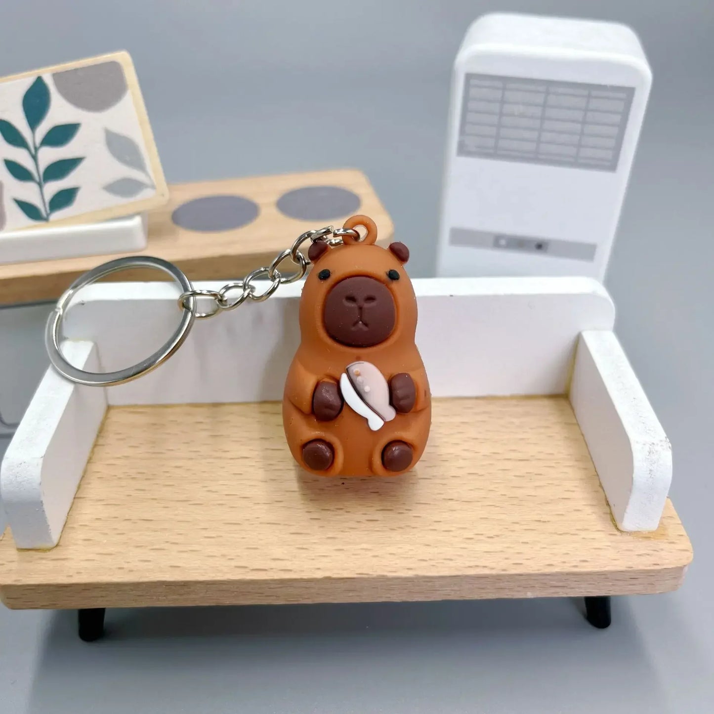 Niedlicher Capybara Schlüsselanhänger aus weichem PVC für Alltag und Geschenk