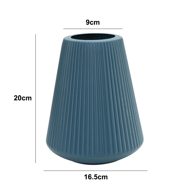 Moderne Origami Kunststoffvase für Tischdekoration und Blumenarrangements