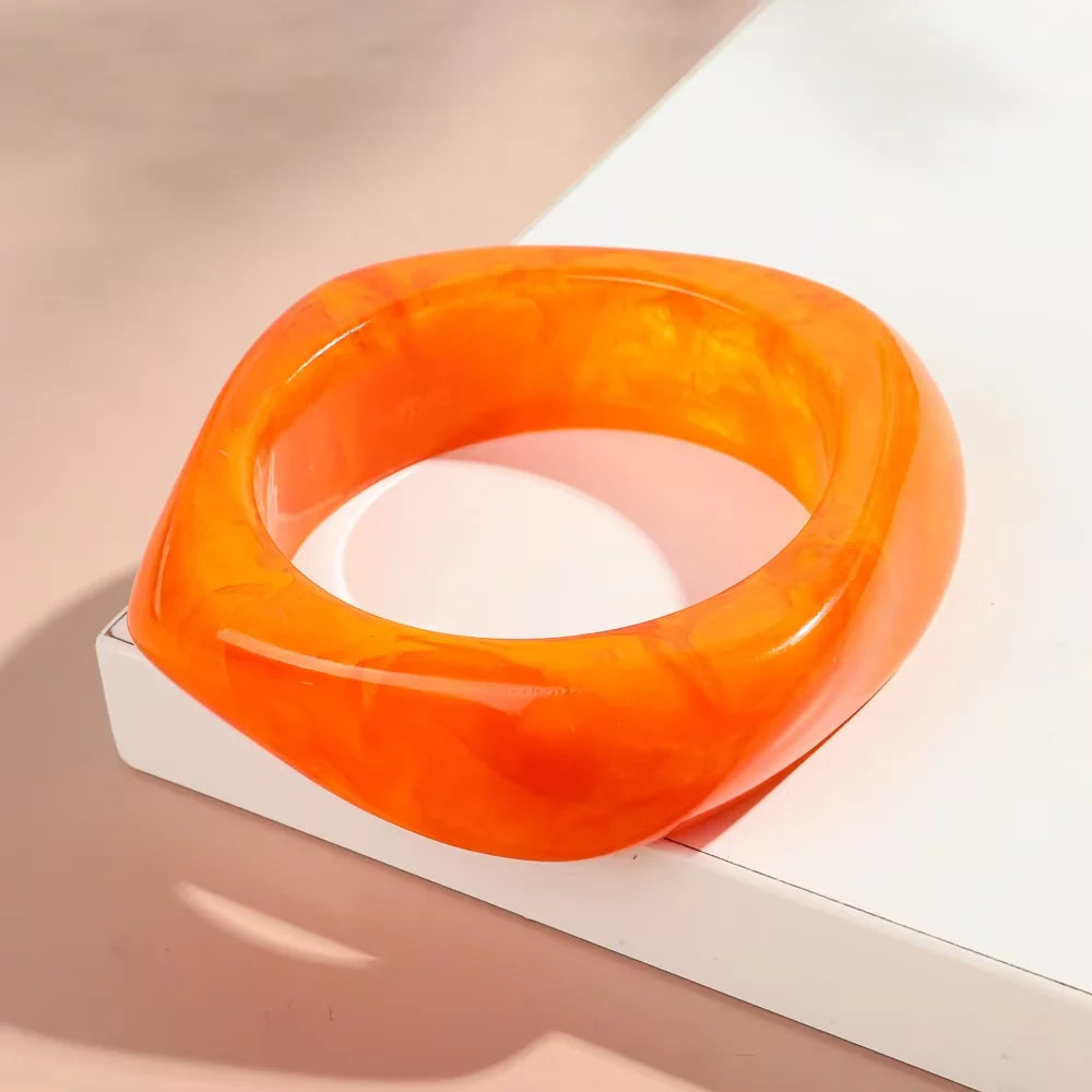 Vintage Acryl geometrischer klobiger Armreif für Damen modisches Schmuck