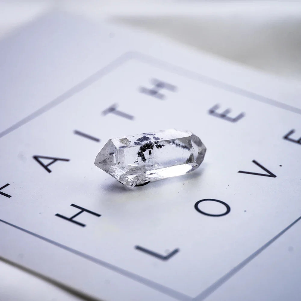 Natürlicher Herkimer Diamant mit kraftvoller Reiki-Heilung Energie