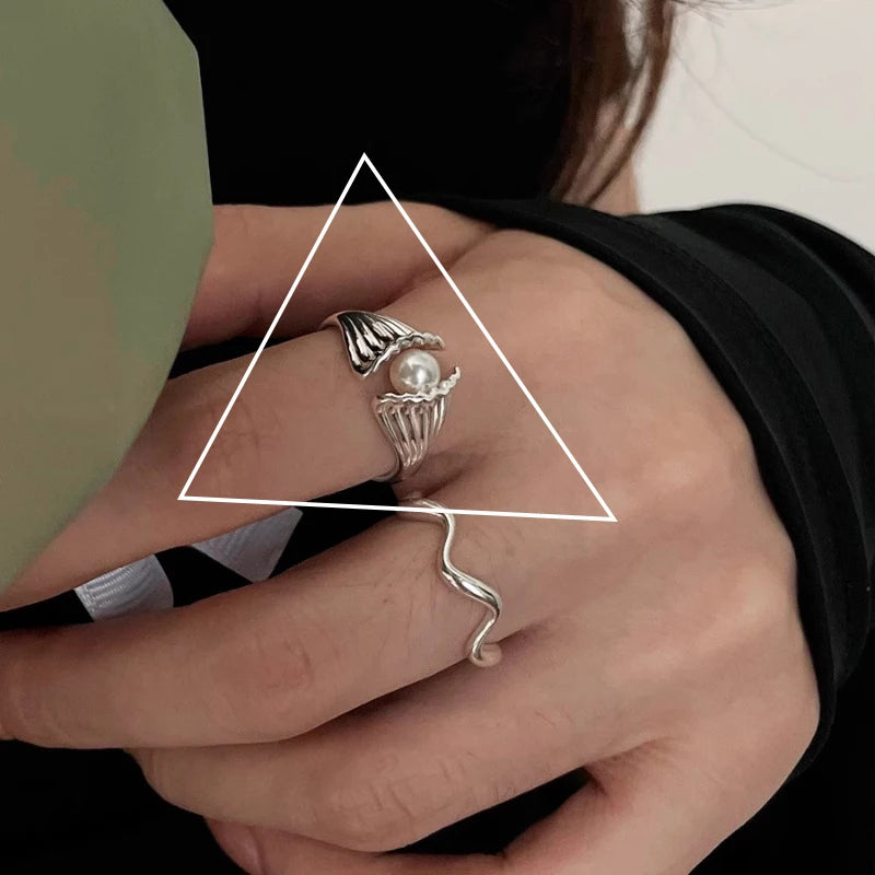Verstellbarer Silberring mit hohlen Linien, stylischer Punk-Schmuck Unisex