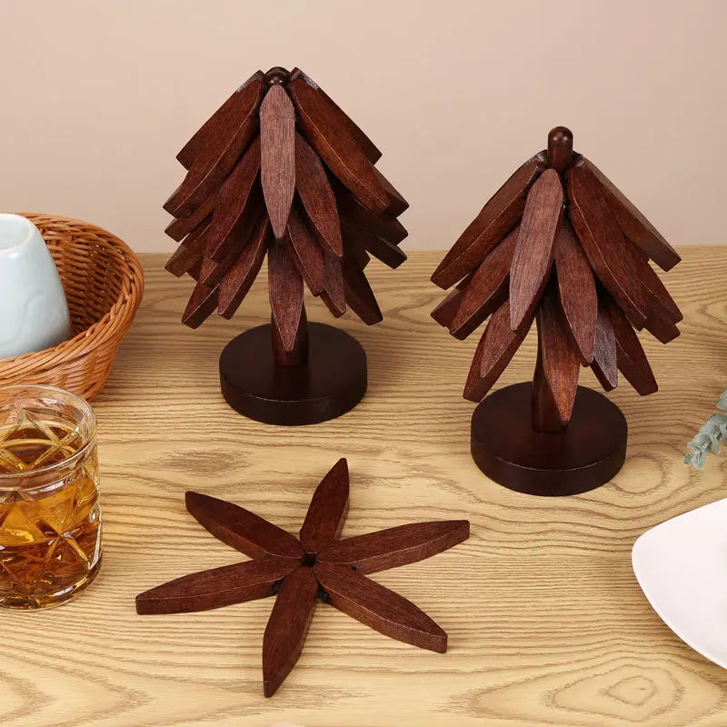 Isolierende Holzuntersetzer 3 bis 5-teilig mit Baumdesign und klappbaren Sets