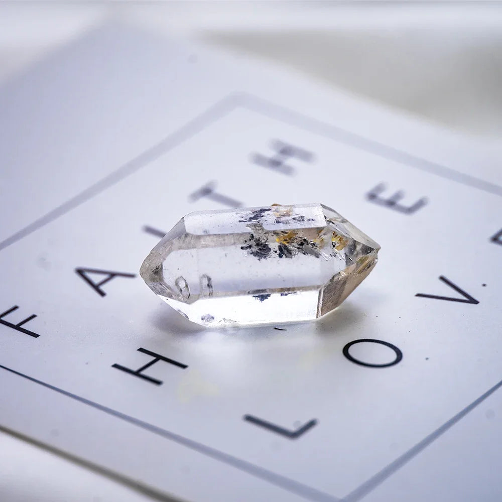 Natürlicher Herkimer Diamant mit kraftvoller Reiki-Heilung Energie