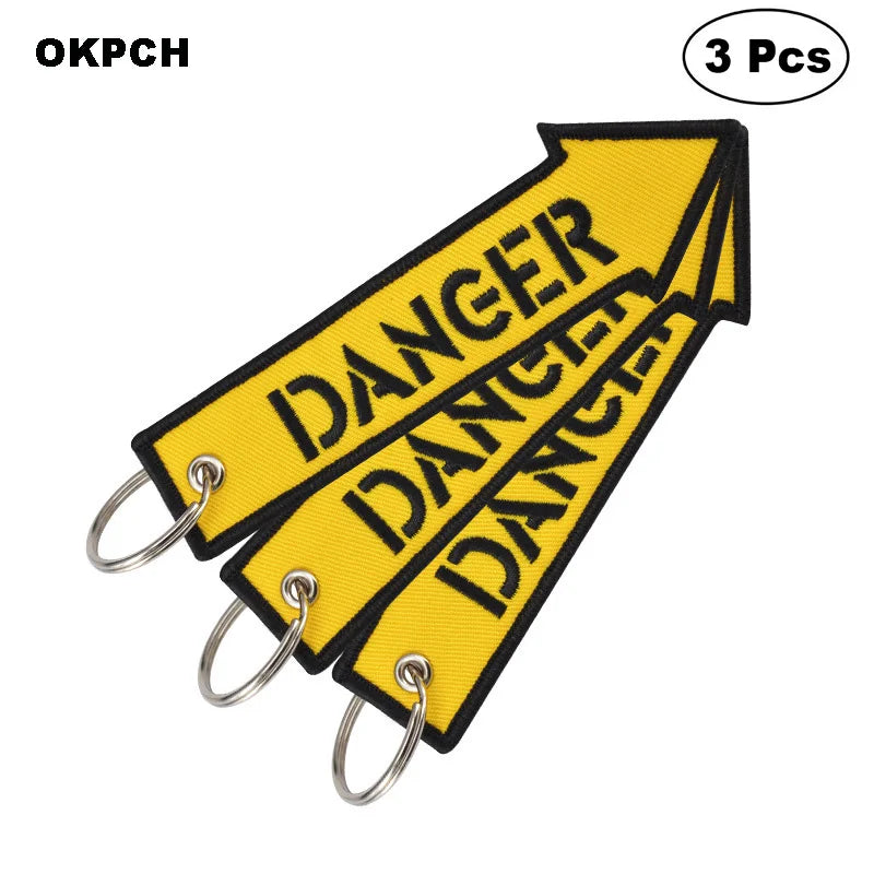 3-teiliges Schlüsselanhänger Set Bestickte Metallanhänger für Autos Motorräder