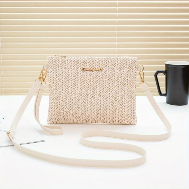 Leichte modische Schultertasche aus Stroh für vielseitige Nutzung