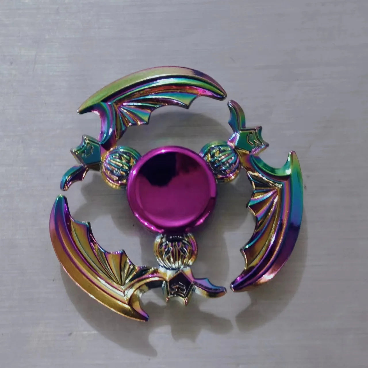Bunter Metall Fidget Spinner für Stressabbau und Konzentration