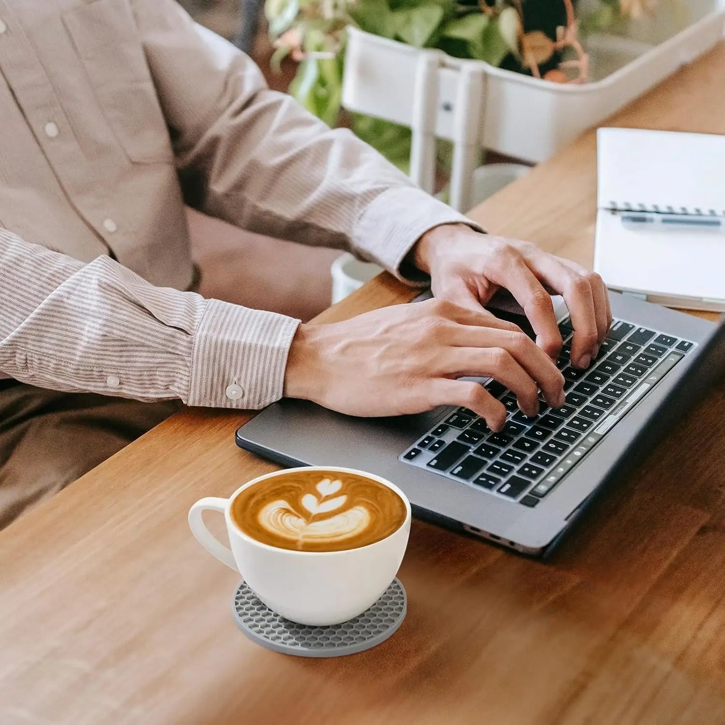 Silikon Untersetzer Set mit Halter – Rutschfest für Heiß - Kalt - Tassen - Gläser
