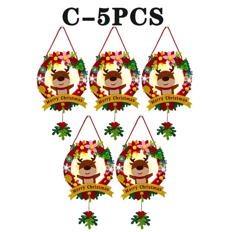 Weihnachtliches Filz Bastelset fuer kreative Dekoprojekte