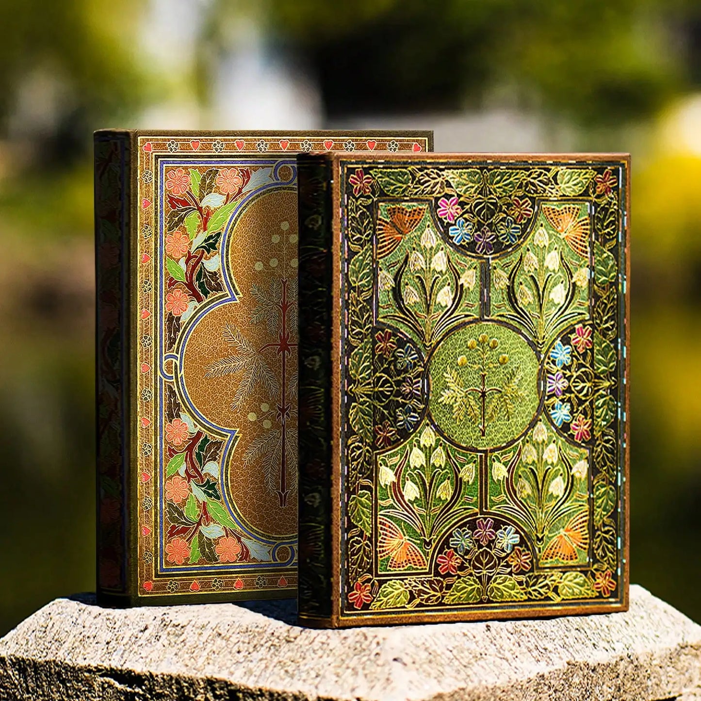 Elegantes A5 Hardcover Notizbuch mit stilvollem Blumenmotiv