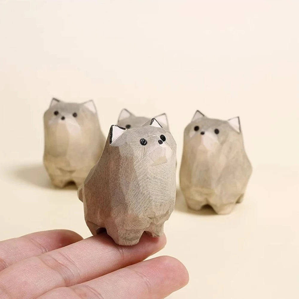 Handgeschnitzte Wolfskubus-Statue aus Holz für Ihre Heimdekoration