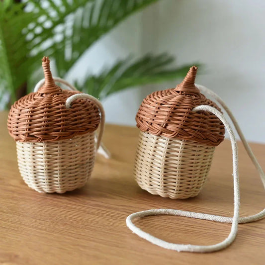 Handgewebter eichelförmiger Aufbewahrungskorb aus Rattan, klein - dekorativ