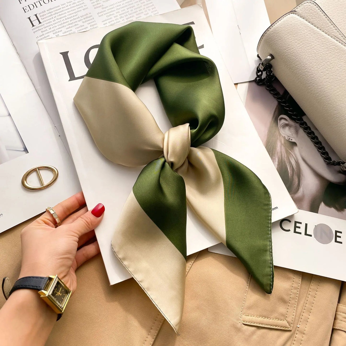 Vielseitiger 70x70 cm Damen Schal aus seidigem Polyester – stilvoll - leicht