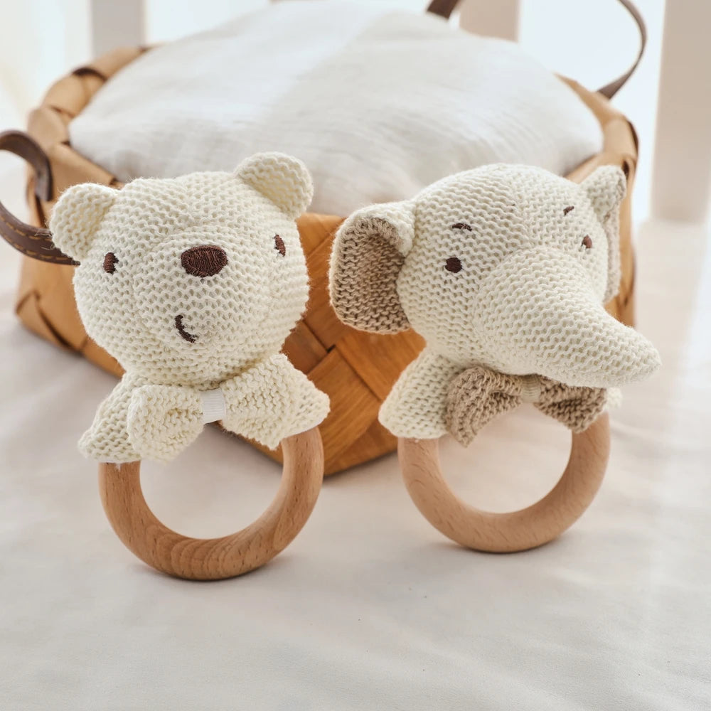 Natürliche Baby Rassel aus Holz mit süßem Bär Motiv-Yabubestshop