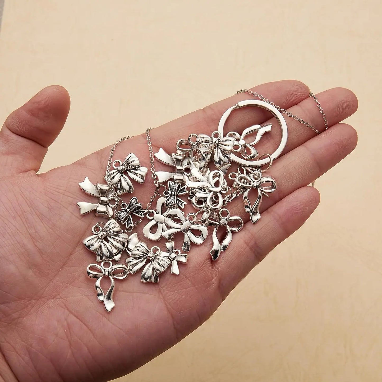 10er Set Metall Schleifenanhänger für kreative Schmuckherstellung DIY
