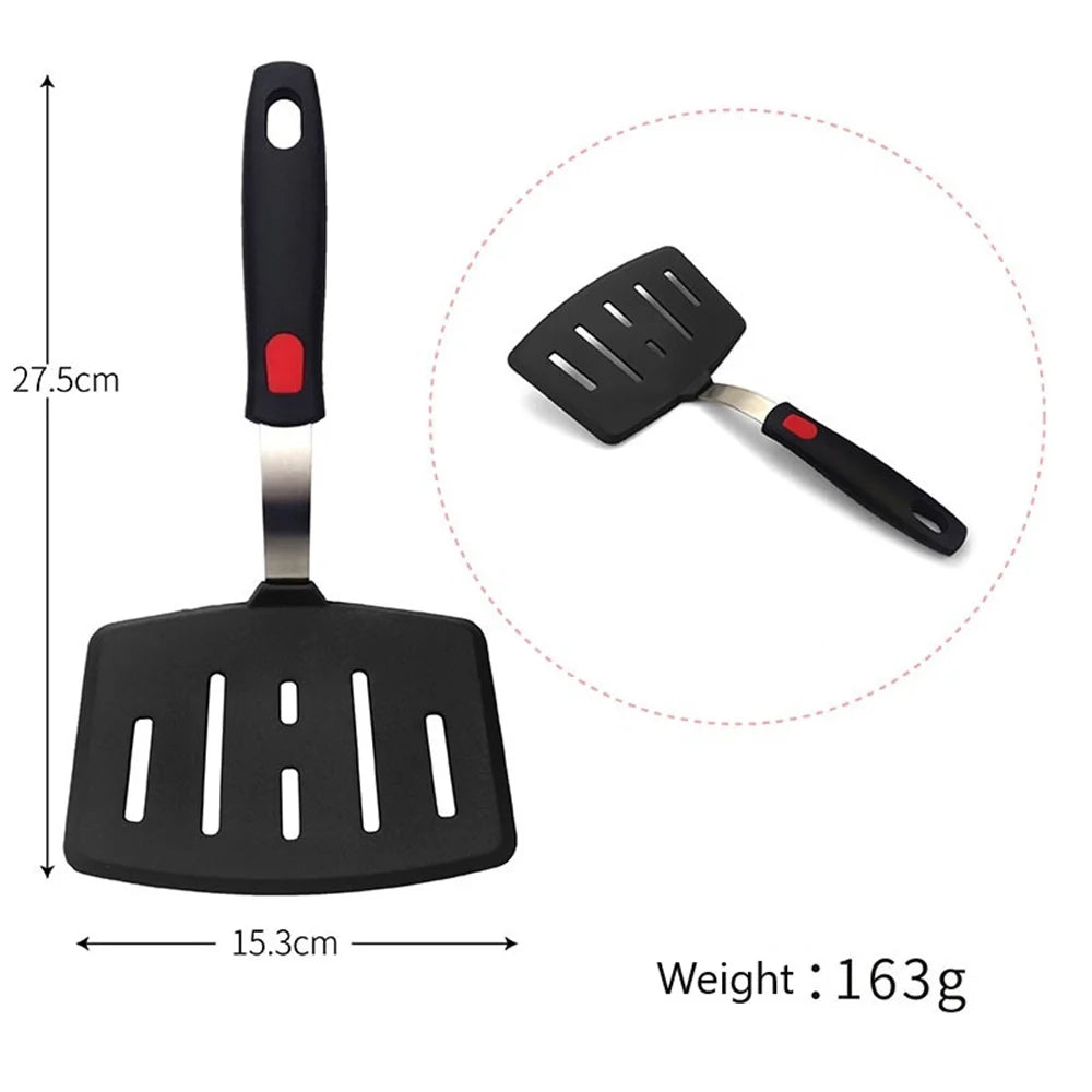 Hitzebeständiger Silikonspatel für schonendes Kochen und Braten