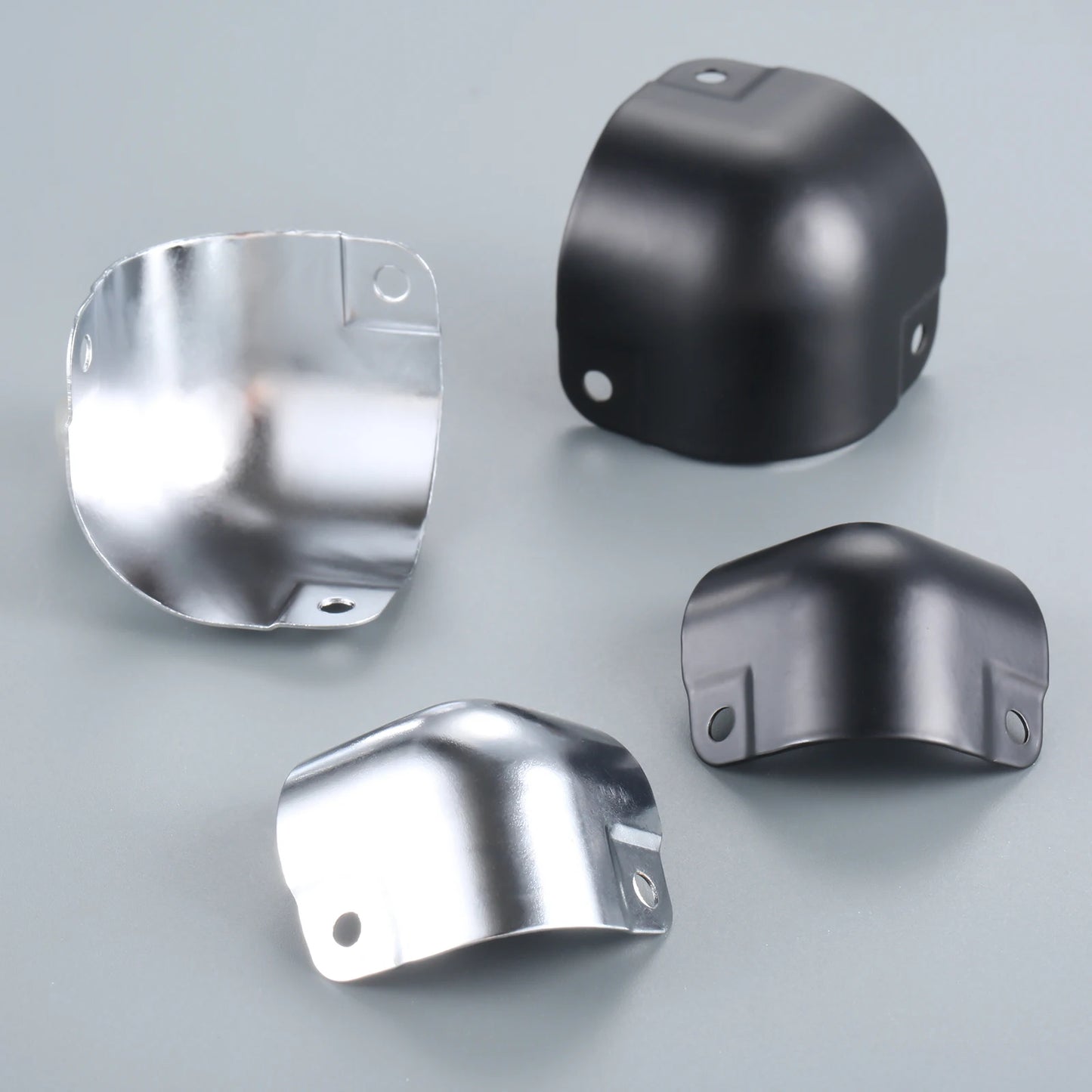 4er Set Eckschutz Metall für Koffer Boxen – 26mm/29mm Silber/Schwarz