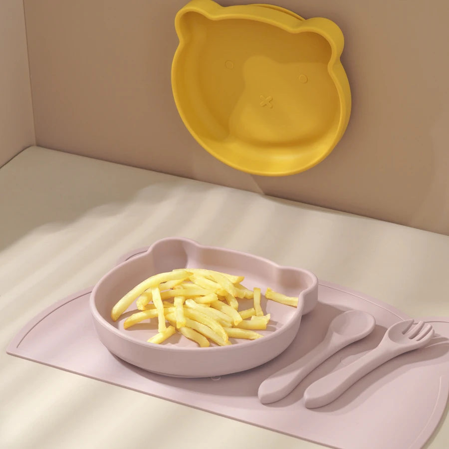 4-teiliges BPA-freies Silikon Kinder Geschirr Set mit Teller Löffel Gabel