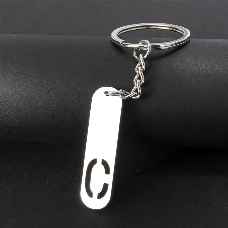 Edelstahl A-Z Buchstaben Schlüsselanhänger Metall Charm Unisex Geschenk